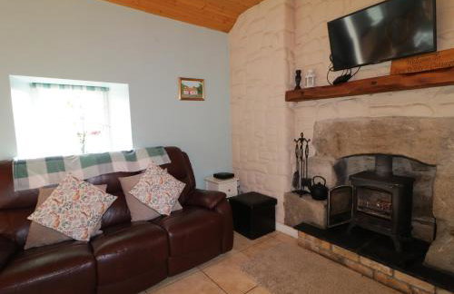 Dan White's Cottage - Photo 5