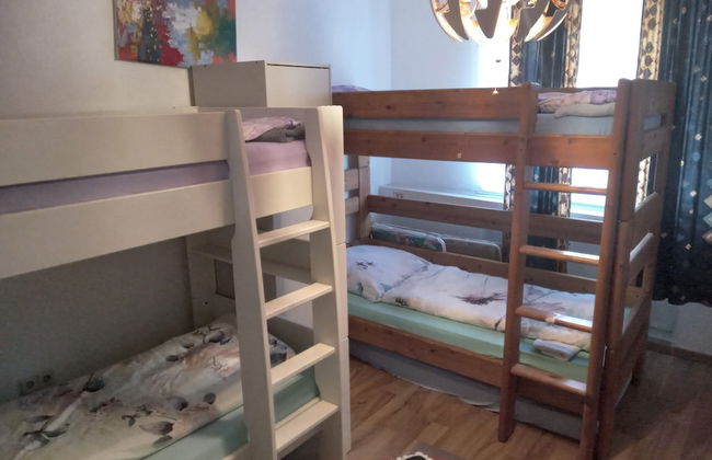 Charming 4-bedroom Apartment in Ludwigsburg With Central Heating - Foto 4