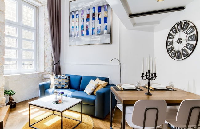 DeZign Apartments - Photo 9