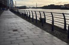 Executive Riverside Stay With Workspace & Fast WiFi - Foto 4