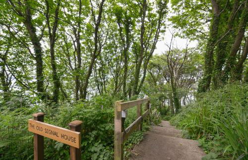 The Old Signal House - Photo 29