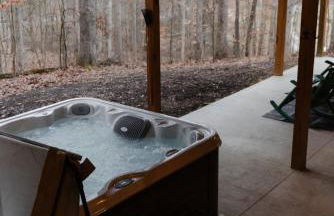 Sleeps 16 Luxury Cabin with Game Room & Hot Tub - Foto 60