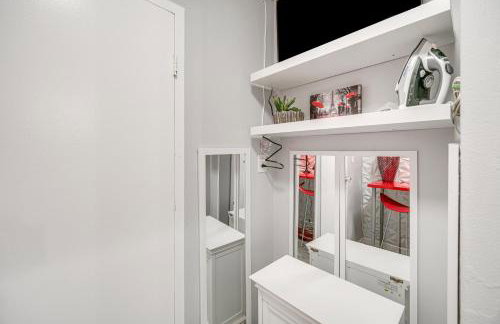 6 Mi to Downtown Cleveland Lakeview Condo! - Foto 16