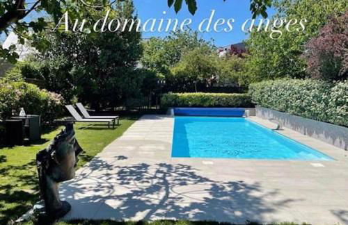 Au domaine des anges, 3 gîtes luxueux avec Jacuzzi privatif, sauna, mini-piscine, piscine extérieure chauffée en saison - Foto 6