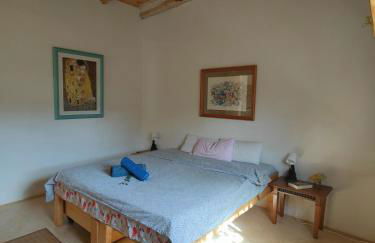 Nature Sanctuary, a semi-detached house on an ecological & sustainable farm - Foto 31