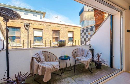 Incredible 3Bed Townhouse, Rooftop Patio, Sleeps 6 - Foto 3