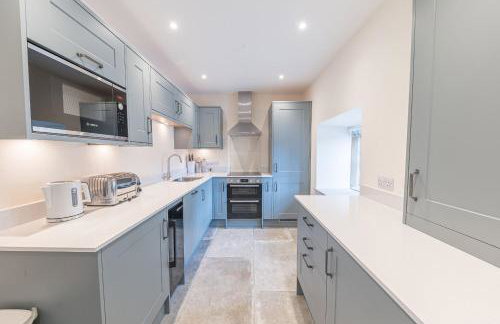 No 2 The Coach House - Photo 11