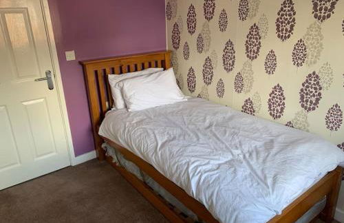 Huntingdon walk to town centre, cosy, Free parking - Foto 13