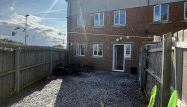 ResiLets - Berwick House - Large 4 Bed Townhouse - Contractor stays - Foto 3