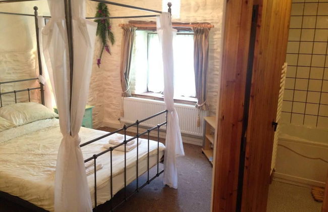 Relaxing Holidays in the Old Water Mill at Cwmiar - Photo 2