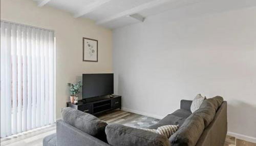 3-bedroom building in serene Saint Ann with WiFi, AC - Foto 5