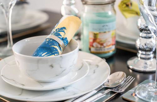 Modern 1-Bed Apartment with Parking near Heathrow - Photo 8