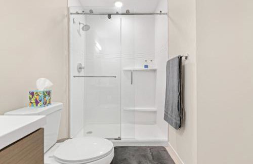 Luxury DT Condo l Playhouse Square l Fast W-Fi - Foto 17