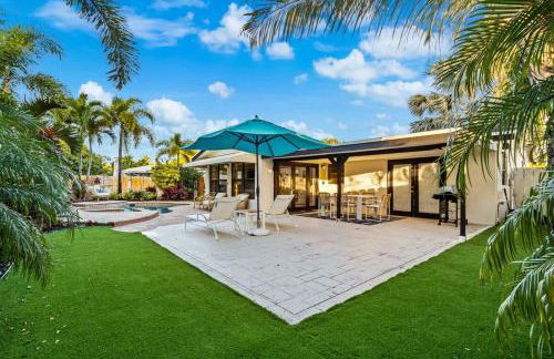 Tropical Getaway - Heated Pool & Patio Retreat - Foto 40