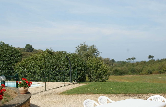 Spacious Holiday Home in Besse With Swimming Pool - Foto 63