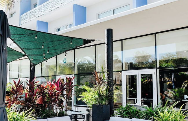 The Grove - Photo 54