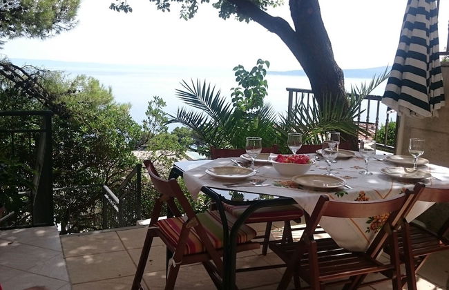 Delightfully Decorated Apartment with Sea View near Beach - Foto 18