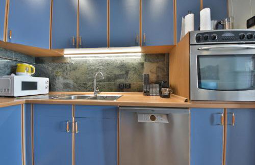 Holiday Home Seafront Escape - Happy Rentals - Photo 48