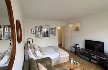 Typical Parisian apartment with balcony, Eiffel Tower - Foto 10