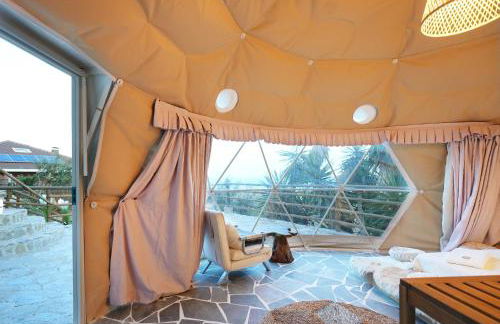 AAA View Private Terrace Outdoor Heated Hot Tub Family Fun - Photo 15