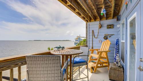 Walkable Beachfront Retreat on Cedar Key! - Foto 1