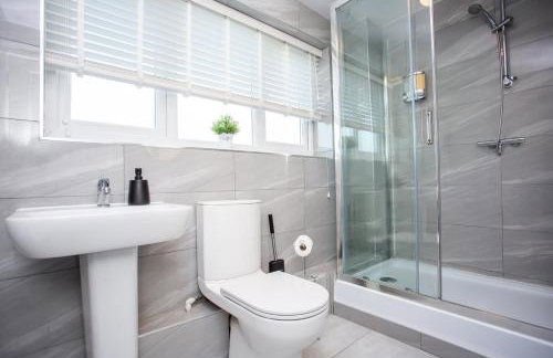 Prime House - St James Park - Newcastle - Photo 9