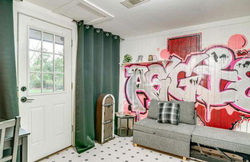 Aggie Game Day Retreat about 1 Mi to Texas A and M! - Photo 17