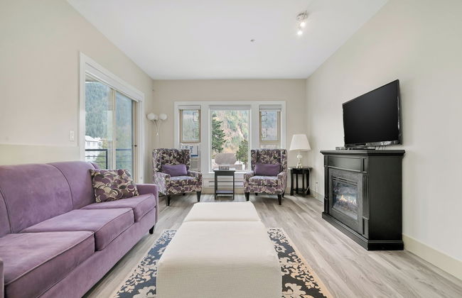 Breathtaking Bliss 2BR Penthouse - Photo 24