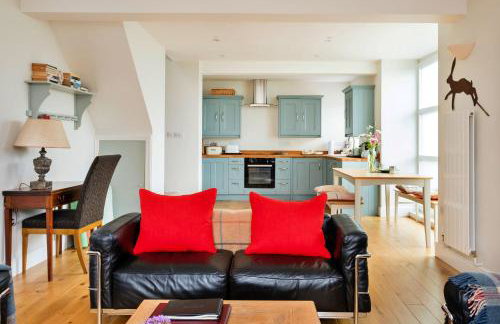 Finest Retreats - Coach House Wellbeing Retreat - Photo 12