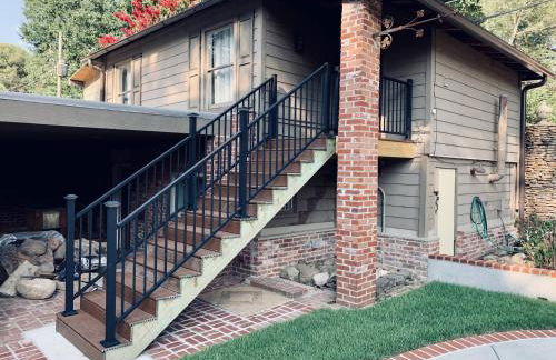 Historic Tudor Home, Heated Pool - Photo 13