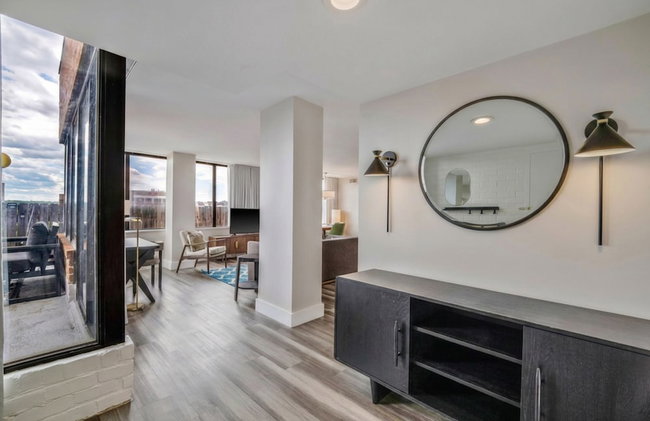 Global Luxury Suites at Georgetown - Photo 46