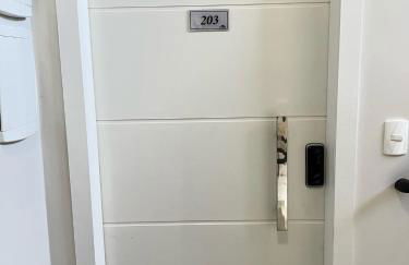 Encanto de apartamento, novo! A 290 metros da praia do Canto Grande! - Photo 2