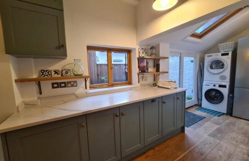 The Shrubbery-Superb Modern home-6 beds-sleeps 11 - Foto 24