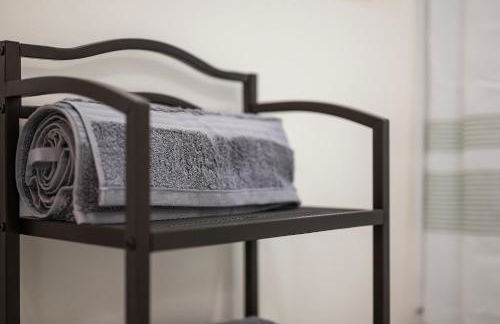 Charming Studio with Sun Room Sleeps 4 - Foto 15