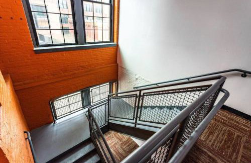 Centric Modern Loft w/ King Beds & Smart GameTable - Foto 13