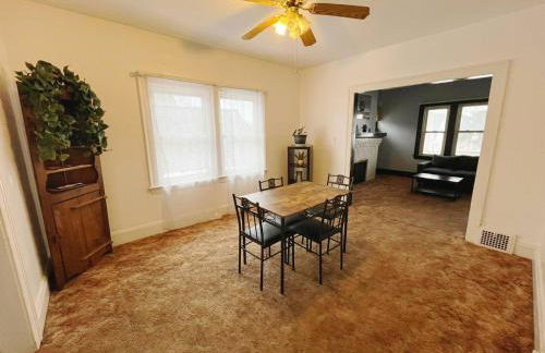 Cozy room in 2nd floor - near Airport & Lakewood - Foto 6