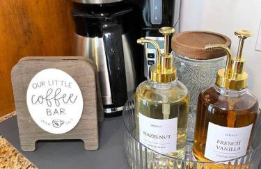 2 whole houses, Fire pit, Game room, feel at home. - Foto 7