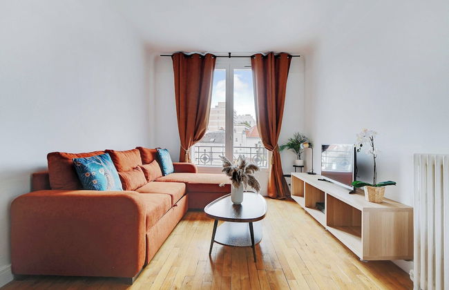 Cozy Apartment 2bdr/4p - in the Heart of Suresnes - Foto 1