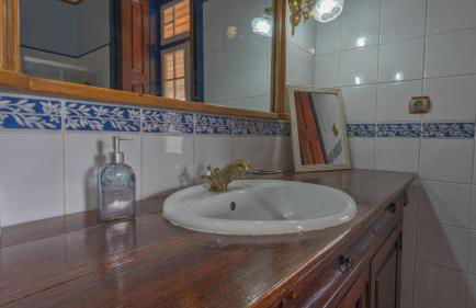 Large, converted farmhouse with pool - Foto 69