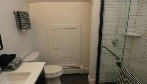 Modern Chalet with Hot Tub and Lake Access - Foto 5