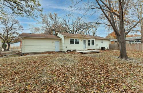 3 Bed 2 Bath Home w 2 Car Garage & Fitness Room - Foto 41