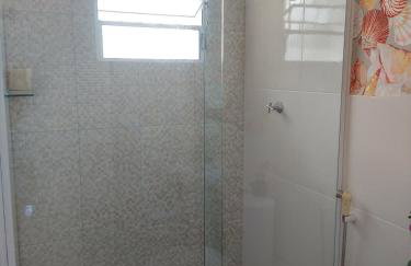 LINDO SOBRADO PERTINHO DA PRAIA - WiFi 600 MEGAS - Foto 11