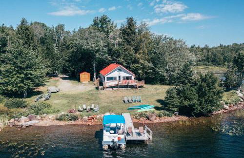 Lakefront Stunning Home, only 30 min to Sugarloaf! - Foto 8