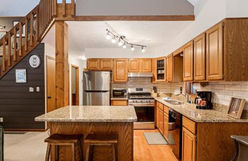 Majestic Escapes Hot Tub Firepit Deck Large Yard - Foto 7