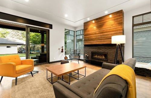 Relaxing in Paradise with Private Rooftop Deck! - Foto 13