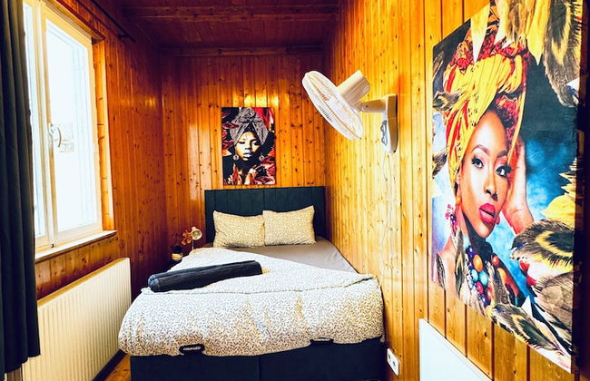 Cozy 3BR Apt with Garden Sleeps 10 - Foto 5