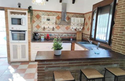 Chalet vacacional con piscina privada - Foto 26