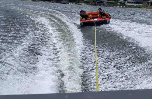 Large Deck, Lakefront, Yard Games - Foto 7