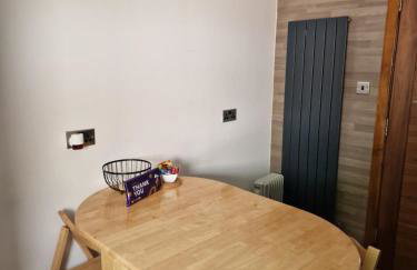 Self-catering extended family home - Photo 10