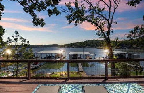 Pet-Friendly Lakefront Home in a Quiet Cove w/ Netflix, Outdoor Seating, Boat Slip - Foto 51